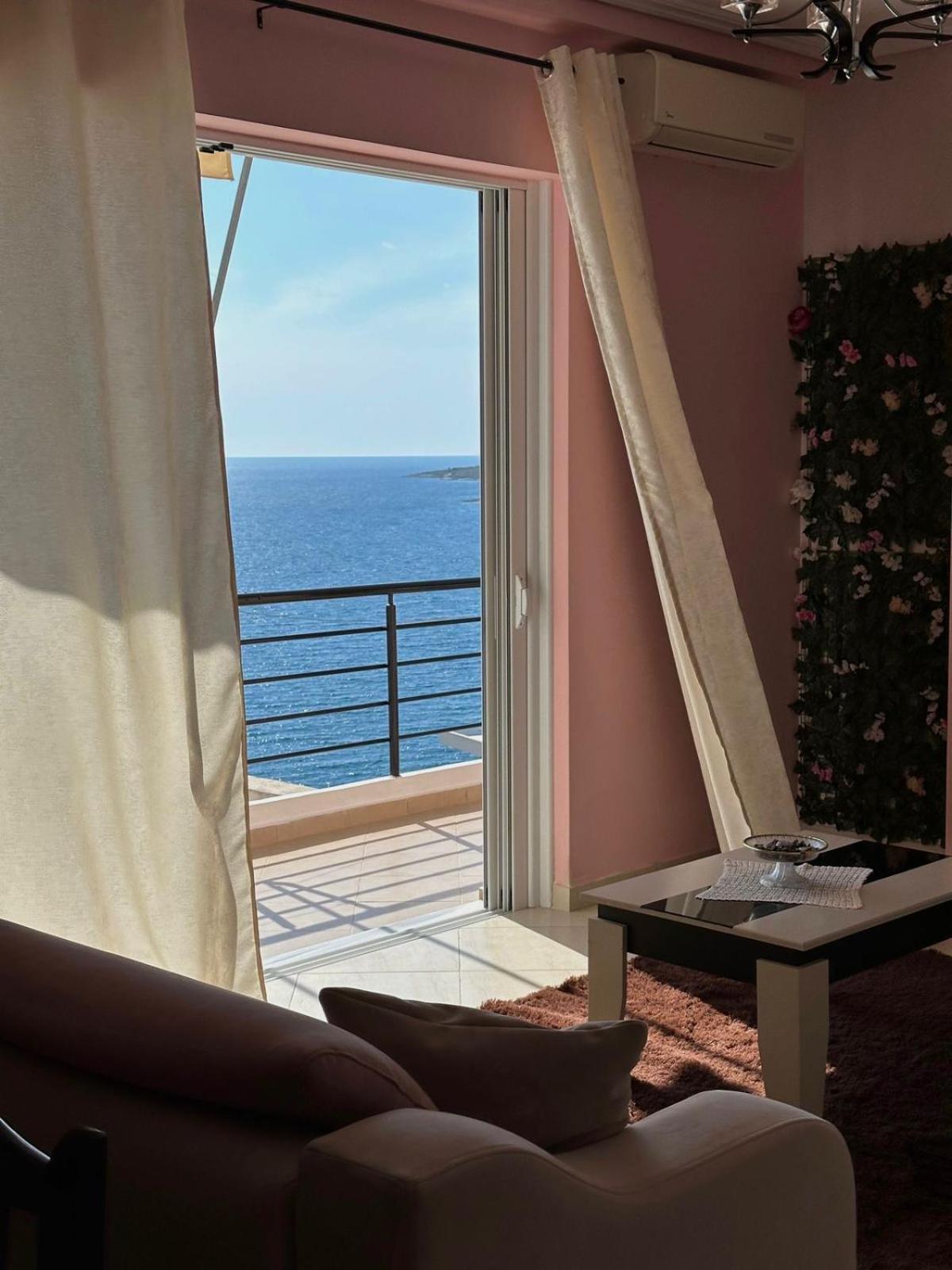 Esmeralda Apartaments Sarandë Exteriör bild