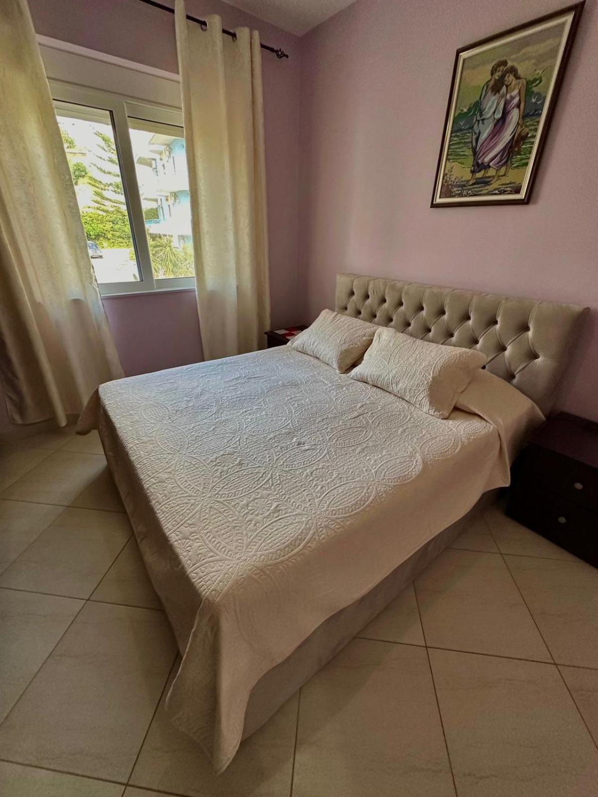 Esmeralda Apartaments Sarandë Exteriör bild