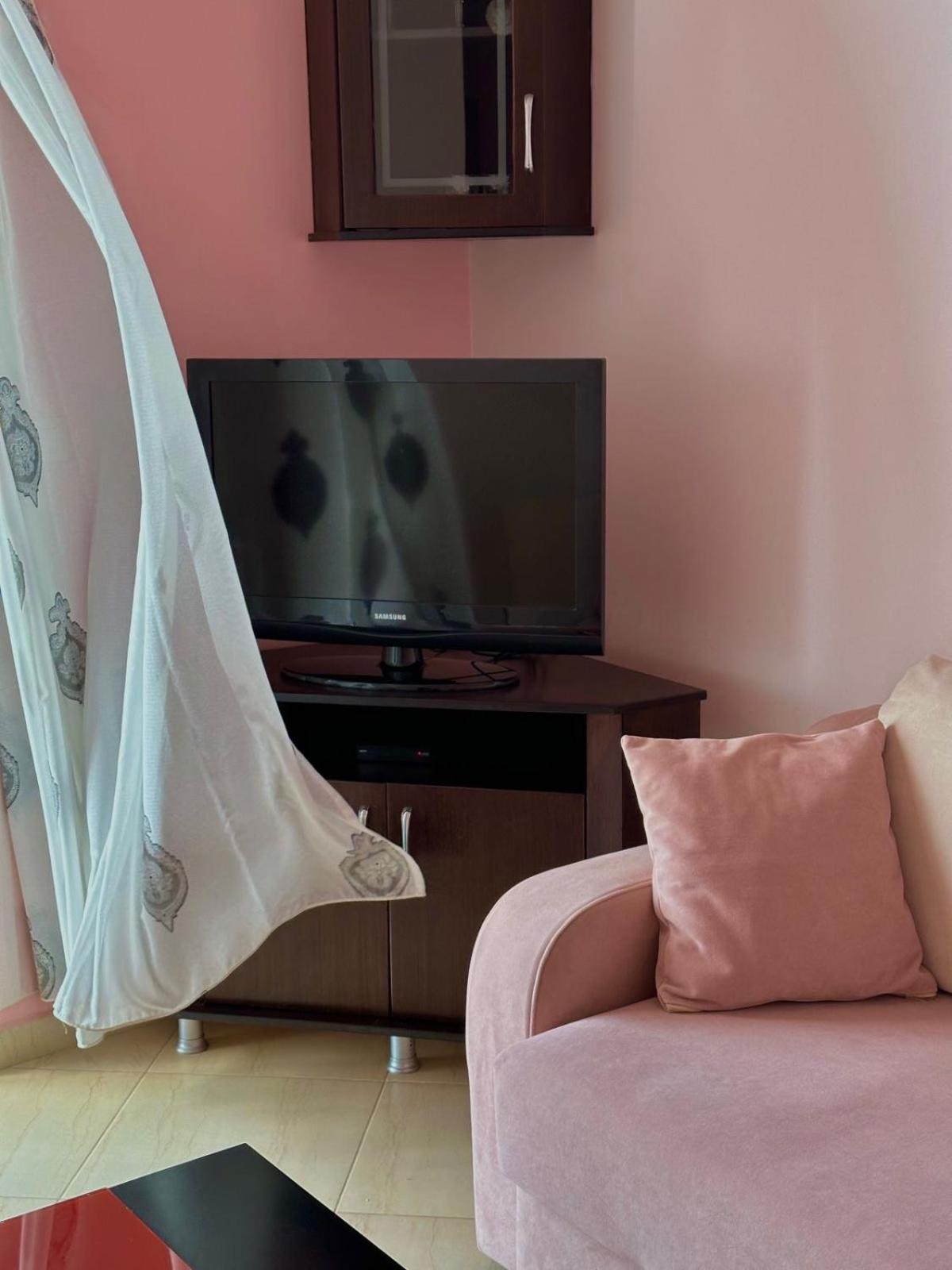 Esmeralda Apartaments Sarandë Exteriör bild