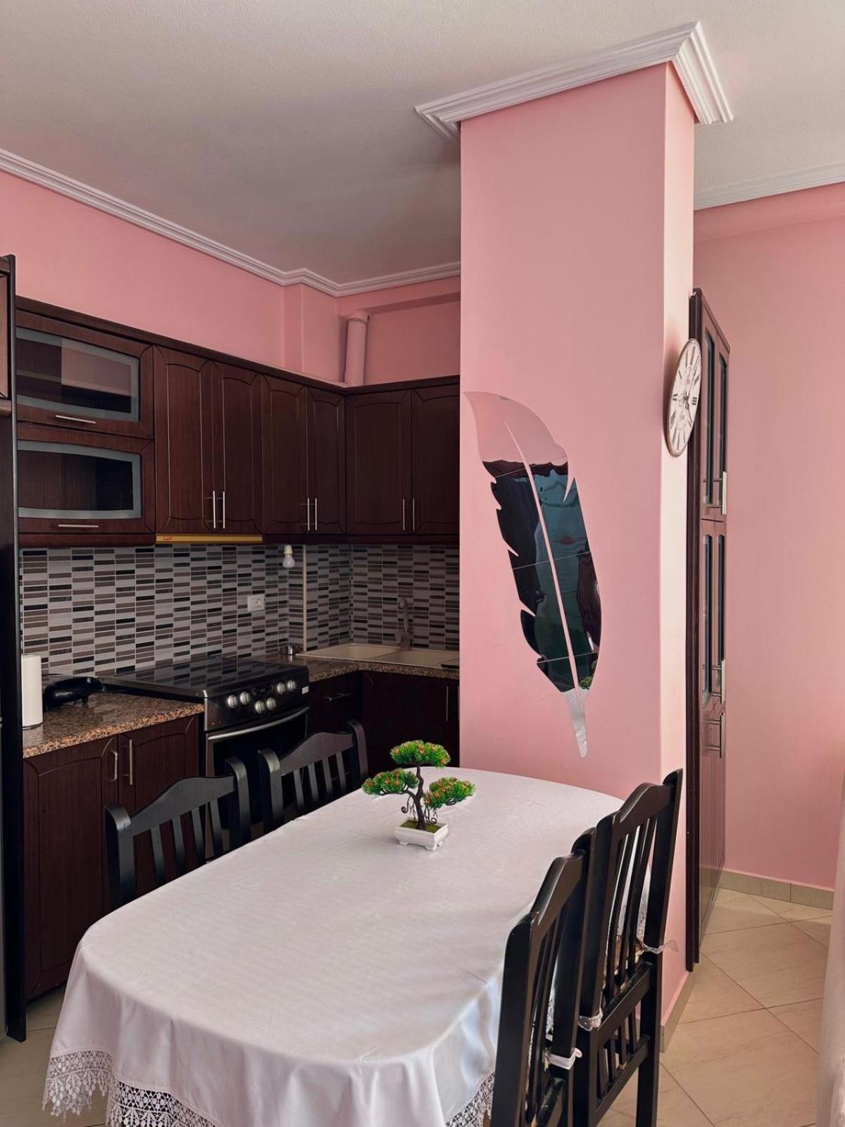 Esmeralda Apartaments Sarandë Exteriör bild